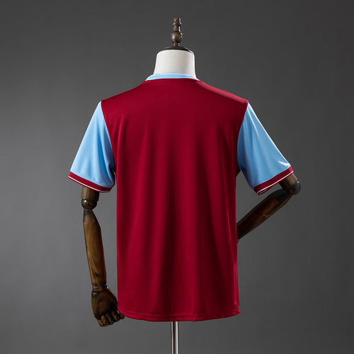 CAMISETA ASTON VILLA 09/10 RETRO LOCAL