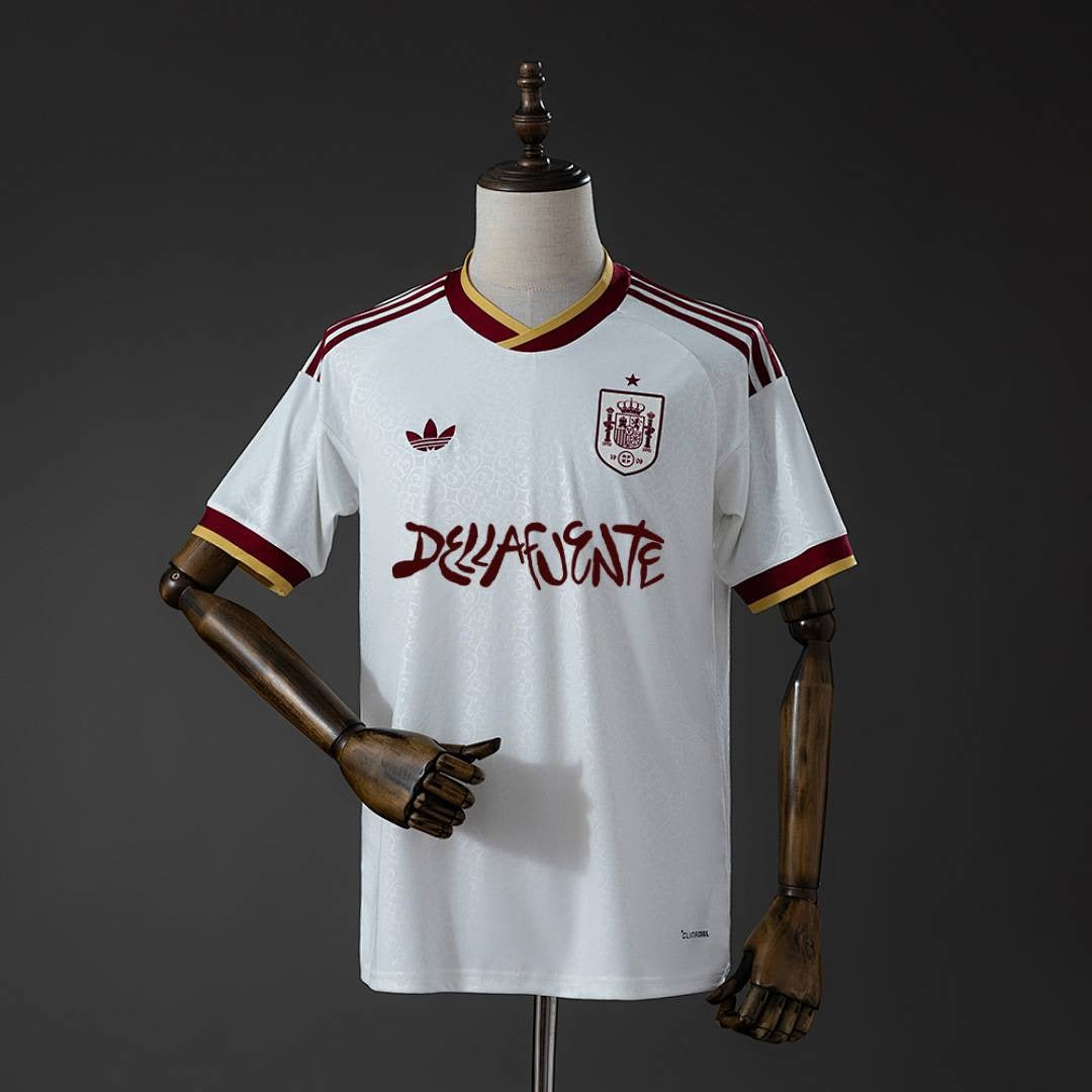 CAMISETA ESPAÑA VISITANTE X DELLAFUENTE MUNDIAL 26
